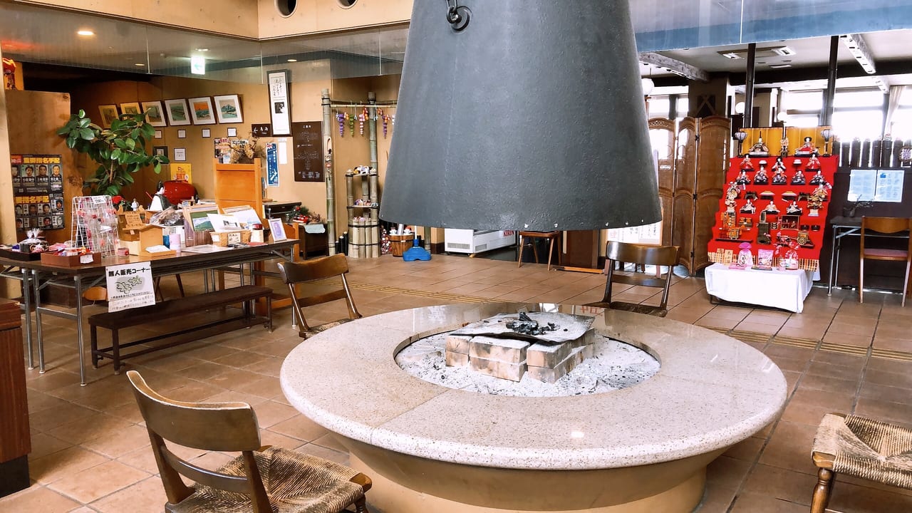 鳥海山荘暖炉